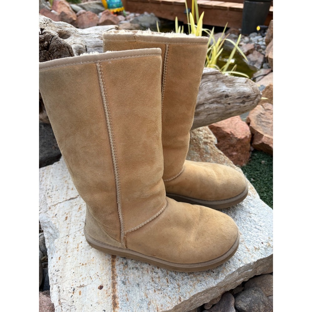 UGG Australia Classic Tall Sand Tan Suede Sheepskin Boots 5815 Womens Size 7
